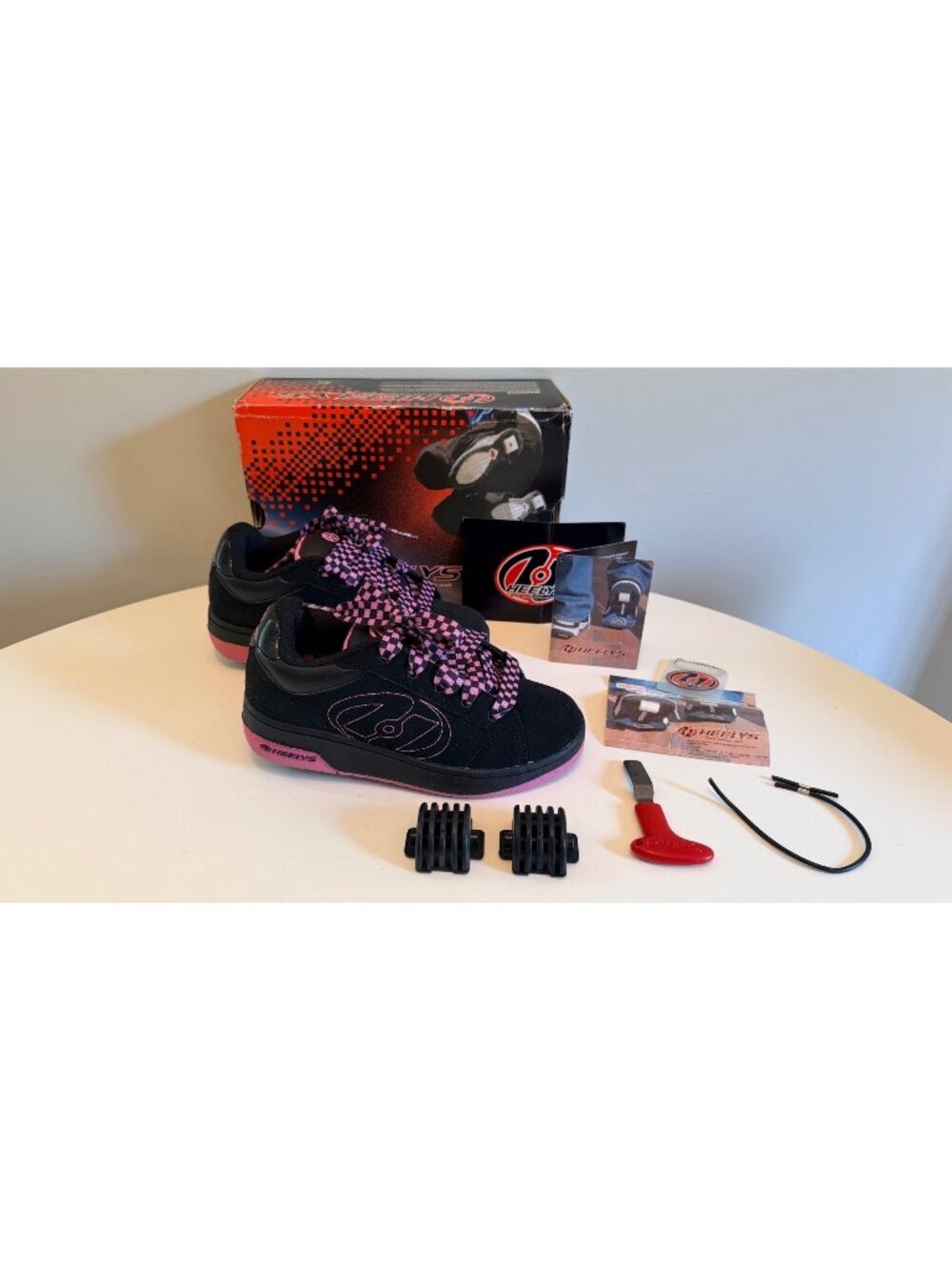 Heelys Bliss 2 Youth Roller Shoes Black/Pink Size 3 With Box & Accessories #7114